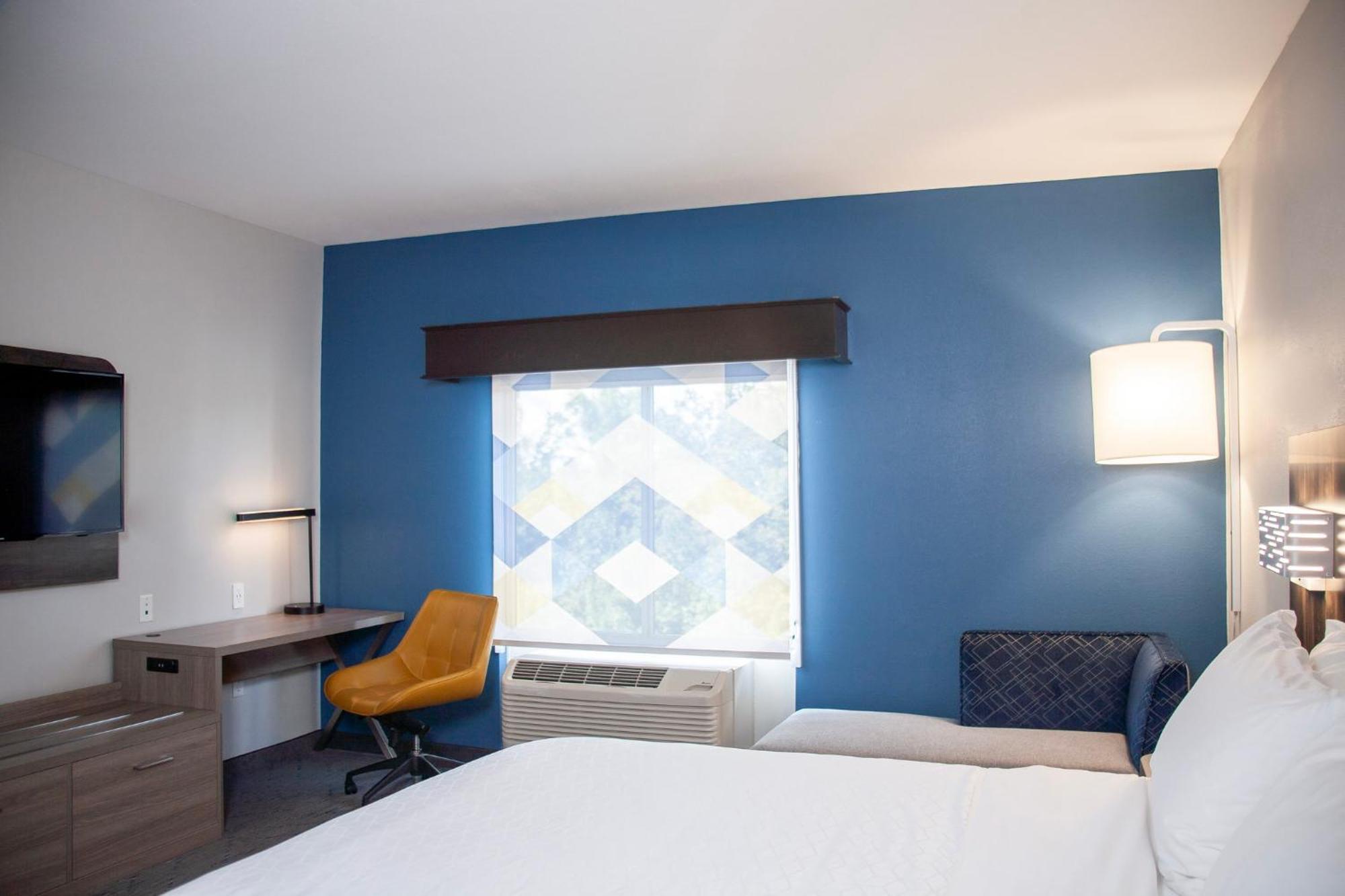 Holiday Inn Express & Suites Overland Park By Ihg Exteriör bild