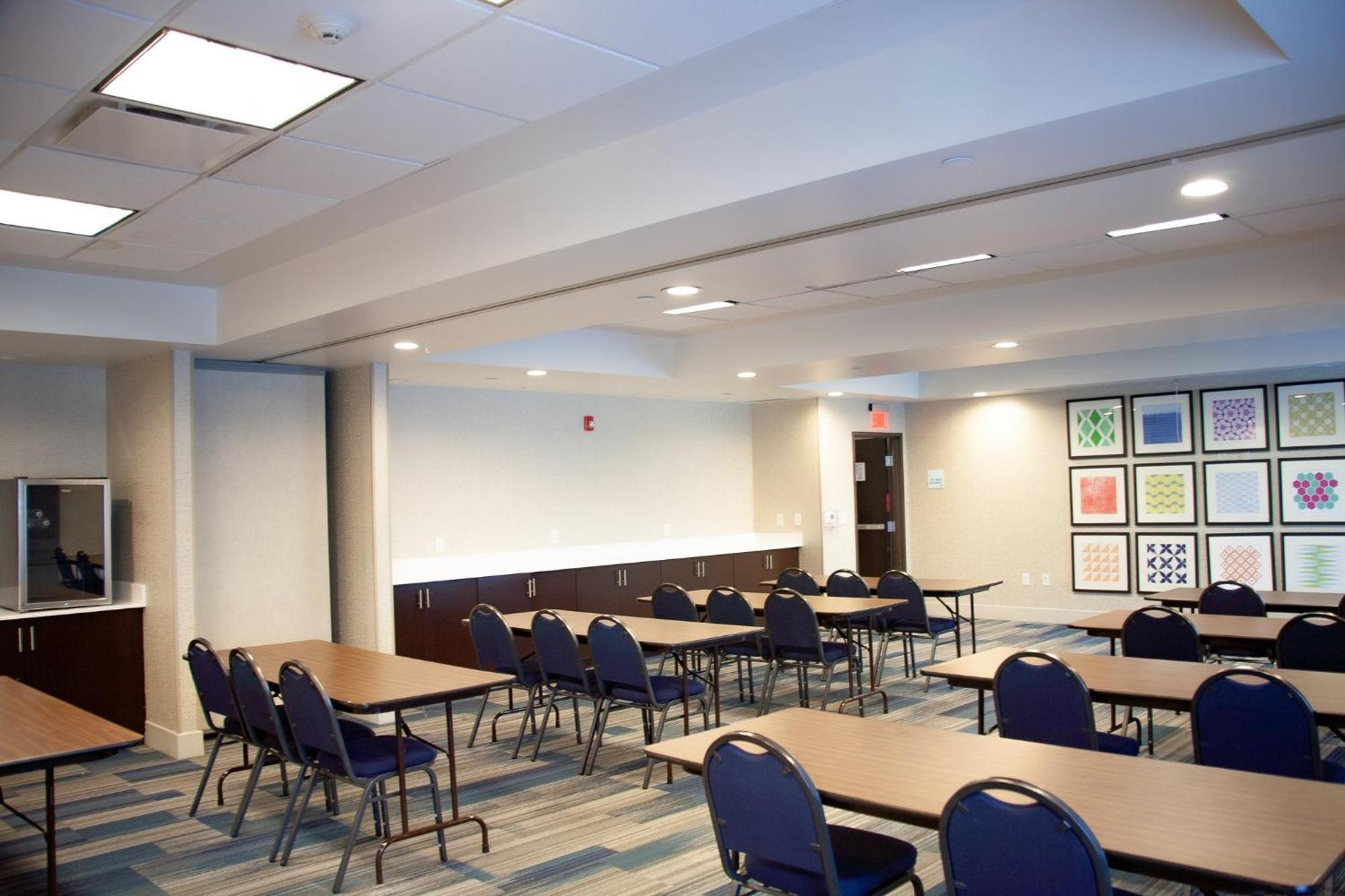 Holiday Inn Express & Suites Overland Park By Ihg Exteriör bild