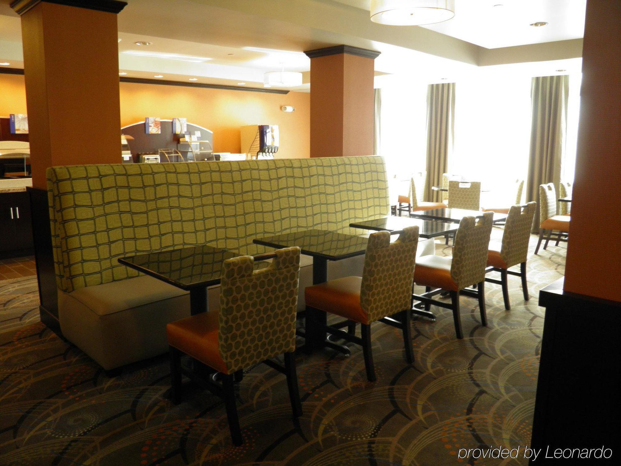 Holiday Inn Express & Suites Overland Park By Ihg Exteriör bild