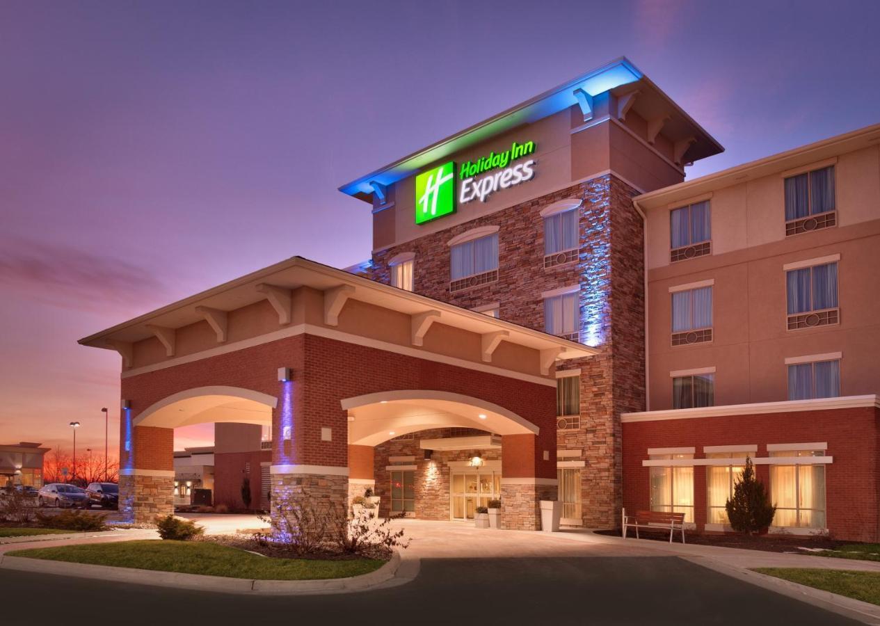 Holiday Inn Express & Suites Overland Park By Ihg Exteriör bild